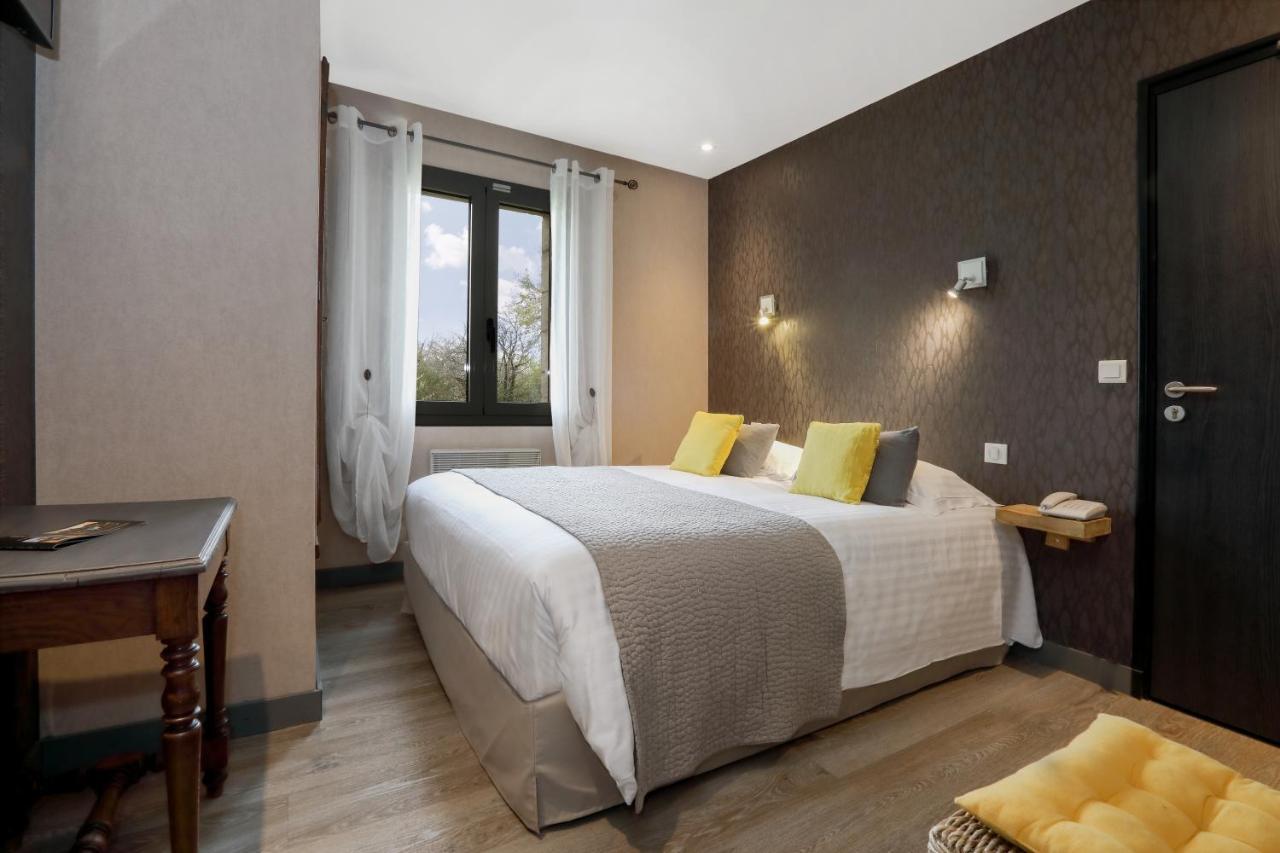 Hotel Le Mas De Castel - Piscine Chauffee Сарла-ла-Канеда Экстерьер фото